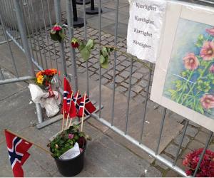 Haben rechtsextreme Kräfte den Todesschützen Breivik beeinflusst? 