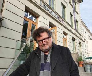 Der norwegische Schriftsteller stellt literarische Highights seiner Heimatstadt vor